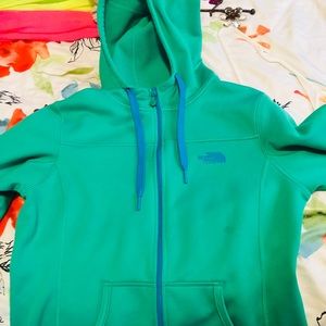 Women’s North Face zip up hoodie